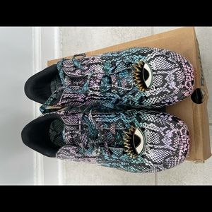 Melody Ehsani Reebok classic